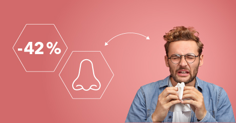 Vīrietis ar iesnām un kabatu rokās šņaud un domā pārbaudīt alerģijas līmeni ar atlaidi 42%